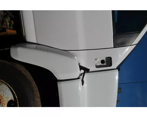 CHEVROLET C6500 Fender Extension