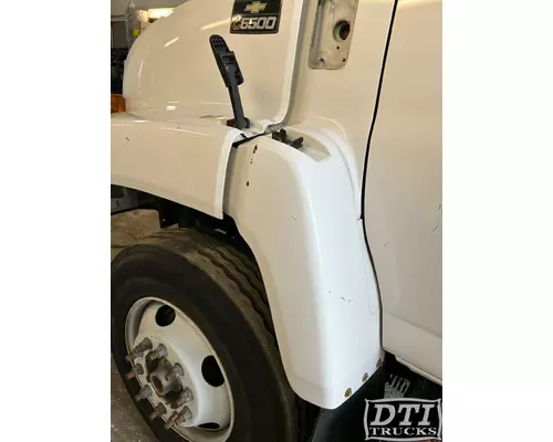 CHEVROLET C6500 Fender Extension