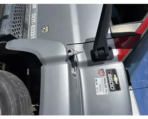 CHEVROLET C6500 Fender Extension