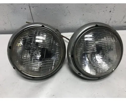 CHEVROLET C6 Headlamp Assembly
