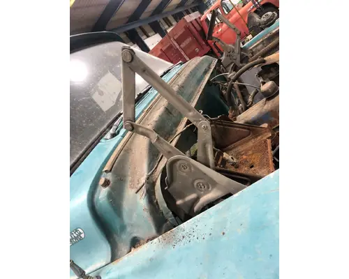 CHEVROLET C6 Hood Hinge