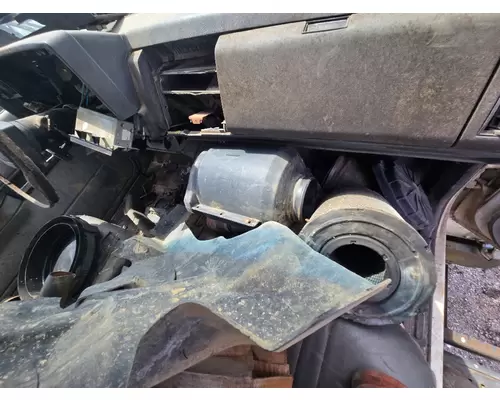 CHEVROLET C70 Air Cleaner