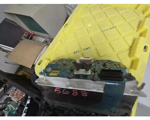 CHEVROLET C70 Instrument Cluster