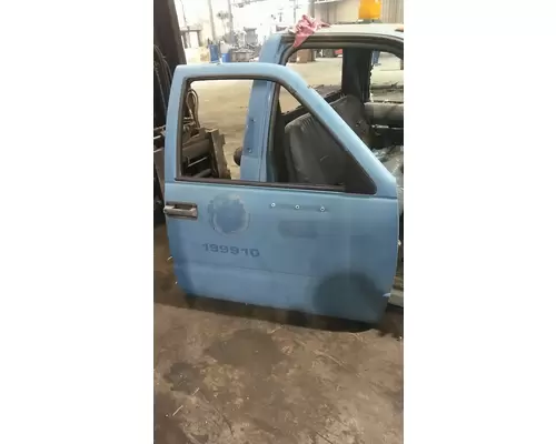 CHEVROLET C7500 1990-2002 DOOR ASSEMBLY, FRONT