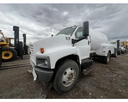 CHEVROLET C7500 Box  Bed
