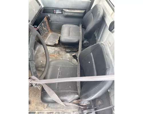 CHEVROLET C7500 Cab Mount