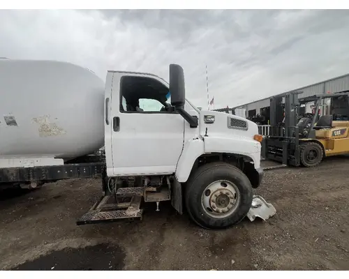 CHEVROLET C7500 Cab