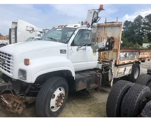 CHEVROLET C7500 Complete Vehicle