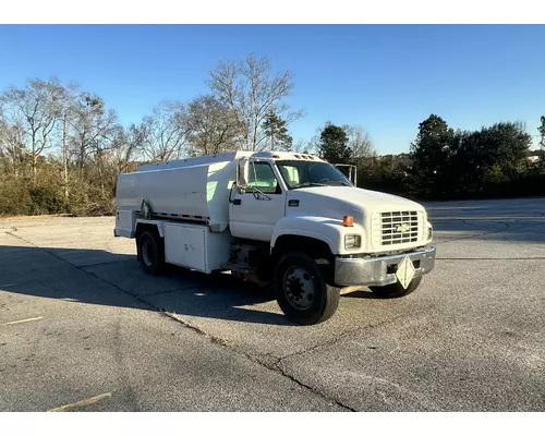 CHEVROLET C7500 Complete Vehicle