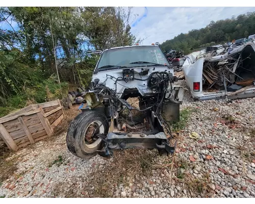 CHEVROLET C7500 Complete Vehicle