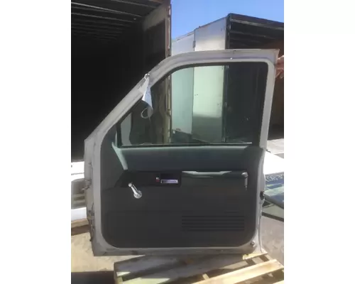 CHEVROLET C7500 DOOR ASSEMBLY, FRONT