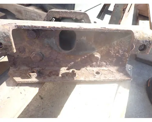 CHEVROLET C7500 Engine Mounts