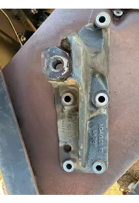 CHEVROLET C7500 Engine Mounts