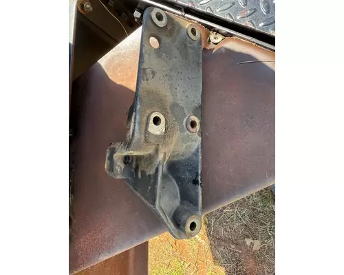 CHEVROLET C7500 Engine Mounts