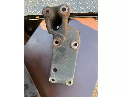 CHEVROLET C7500 Engine Mounts