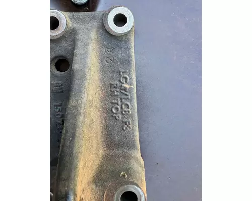 CHEVROLET C7500 Engine Mounts