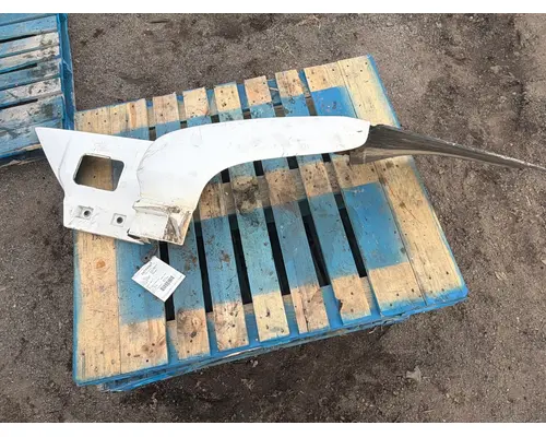 CHEVROLET C7500 Fender Extension