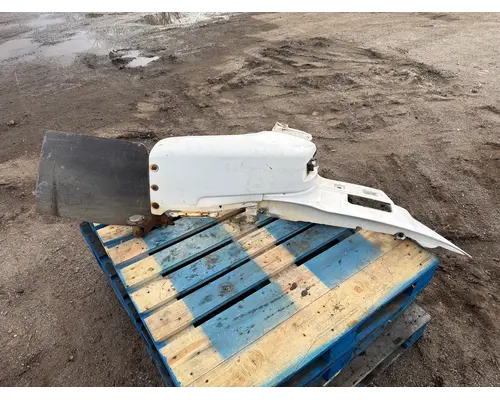 CHEVROLET C7500 Fender Extension