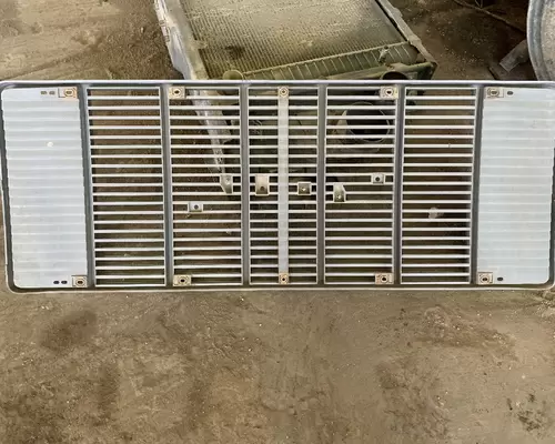 CHEVROLET C7500 Grille