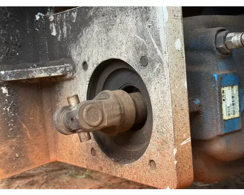 CHEVROLET C7500 Hydraulic PumpPTO Pump
