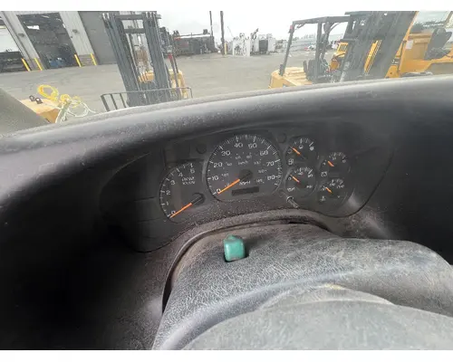CHEVROLET C7500 Instrument Cluster