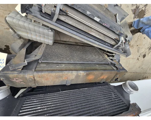 CHEVROLET C7500 Radiator