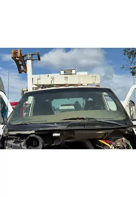 CHEVROLET C7500 Windshield Glass