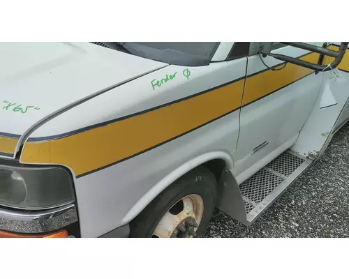 CHEVROLET EXPRESS 4500 FENDER ASSEMBLY, FRONT