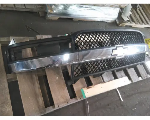 CHEVROLET EXPRESS 4500 GRILLE