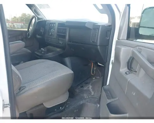 CHEVROLET Express Complete Vehicle