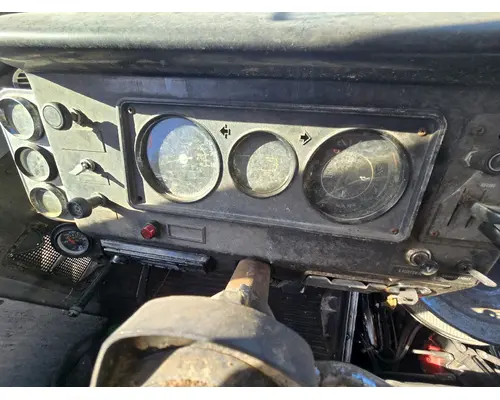 CHEVROLET P30 Instrument Cluster