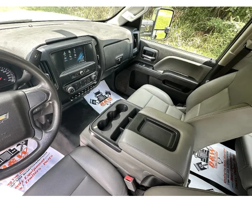 CHEVROLET SILVERADO 5500HD Complete Vehicle