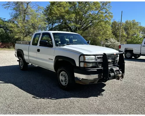 CHEVROLET Silverado 2500HD Complete Vehicle