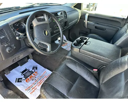 CHEVROLET Silverado 2500HD Complete Vehicle