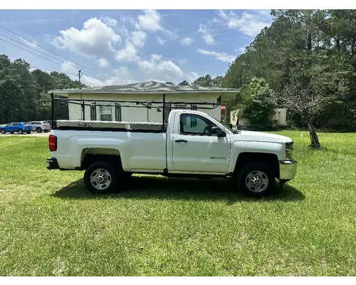 CHEVROLET Silverado 2500HD Complete Vehicle