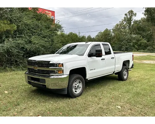 CHEVROLET Silverado 2500HD Complete Vehicle