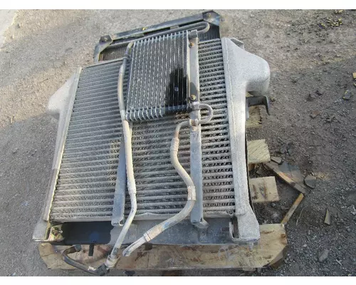 CHEVROLET T6500 Radiators