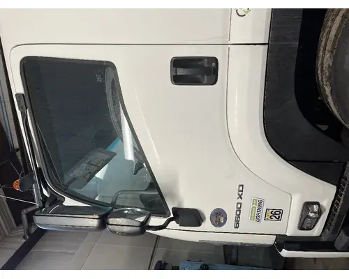 CHEVROLET T6 Door Assembly, Front