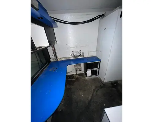 CHEVROLET T7500 Complete Vehicle