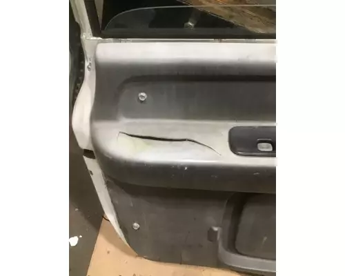 CHEVROLET T7500 Door Assembly