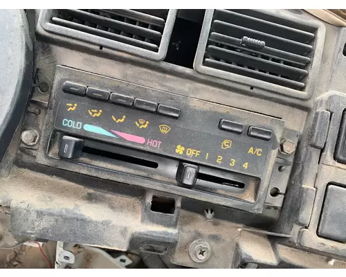 CHEVROLET T7 Cab Mount