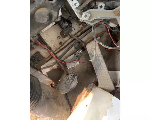 CHEVROLET T7 Cab Mount