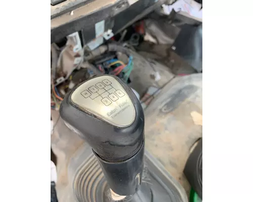 CHEVROLET T7 Cab Mount