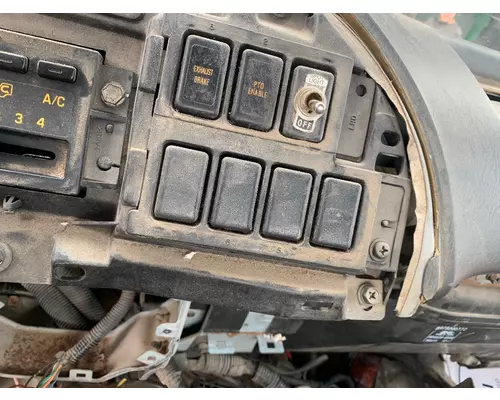 CHEVROLET T7 Cab Mount