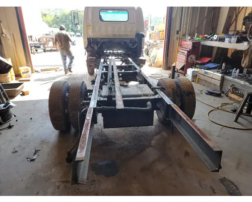 CHEVROLET W4500 Axle Shaft