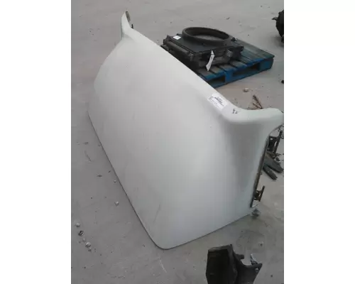 CHEVROLET W4500 FAIRING, WIND DEFLECTOR ROOF