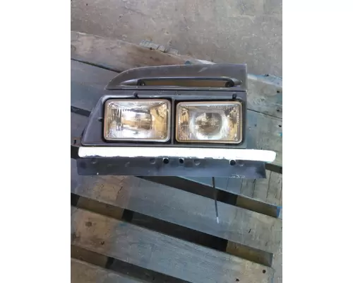 CHEVROLET W4500 HEADLAMP ASSEMBLY