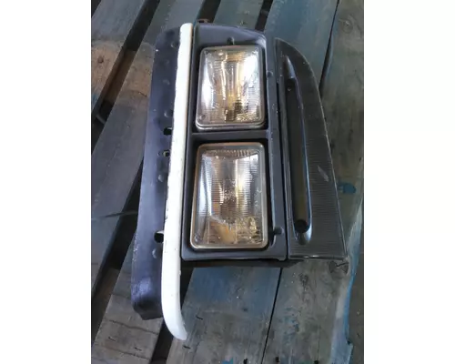 CHEVROLET W4500 HEADLAMP ASSEMBLY