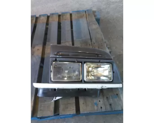 CHEVROLET W4500 HEADLAMP ASSEMBLY