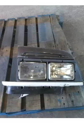 CHEVROLET W4500 HEADLAMP ASSEMBLY